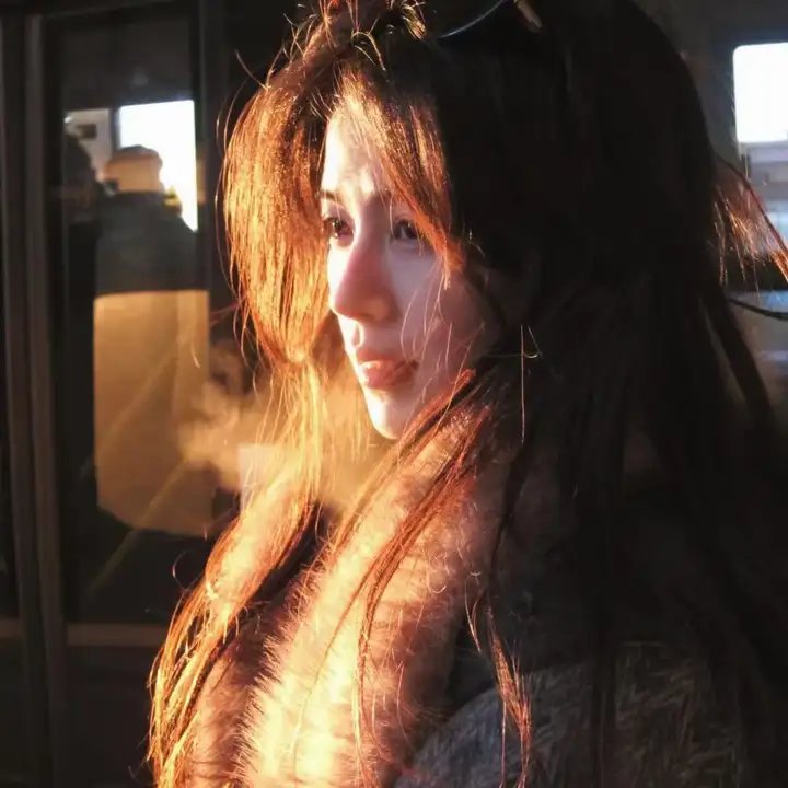 舒莎摇摇